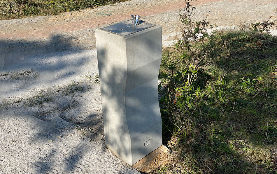 Fontaine en béton, couleur personnalisable